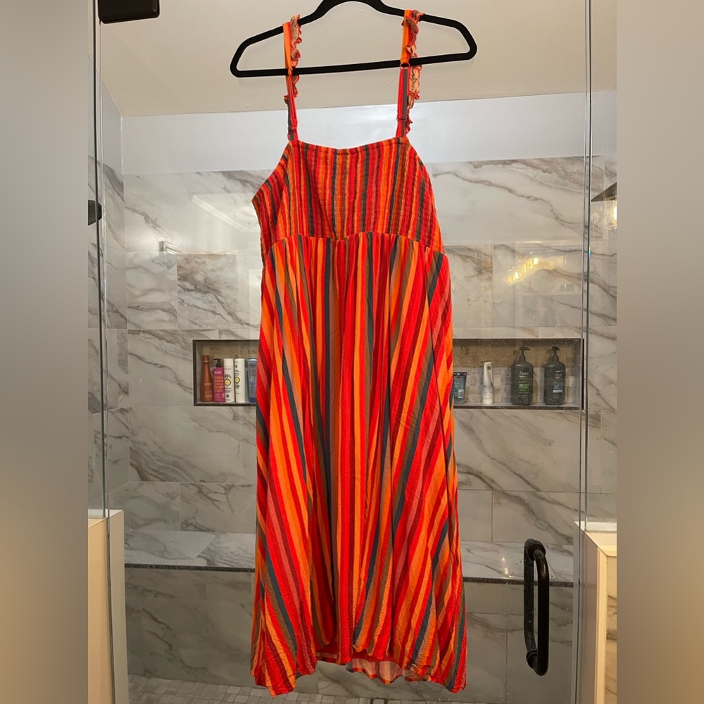 🌟 Torrid Midi Challis Smocked Tiered Dress. Size 3🌟